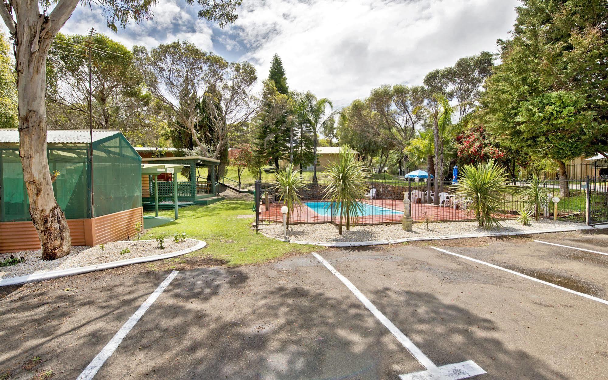 Acclaim Pine Grove Holiday Park Esperance Eksteriør billede